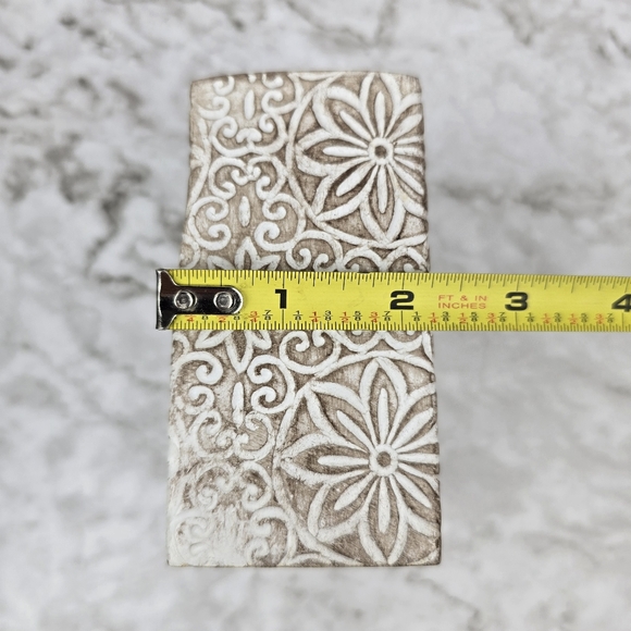 Bathroom Accessories, Toothbrush Holder, and Tumbler - Picture 9 of 12